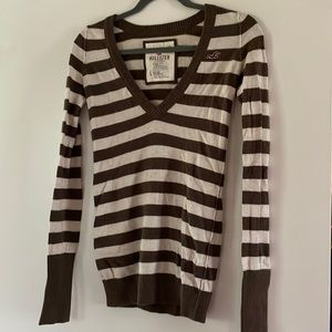 Hollister tan and brown long sleeve top